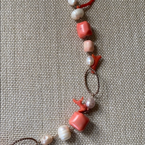 Coral necklace - Picture 4 of 5